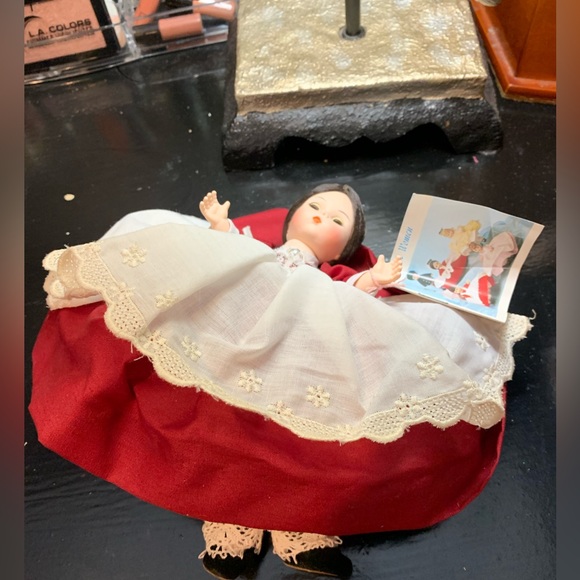 Little Women Doll - Picture 3 of 6